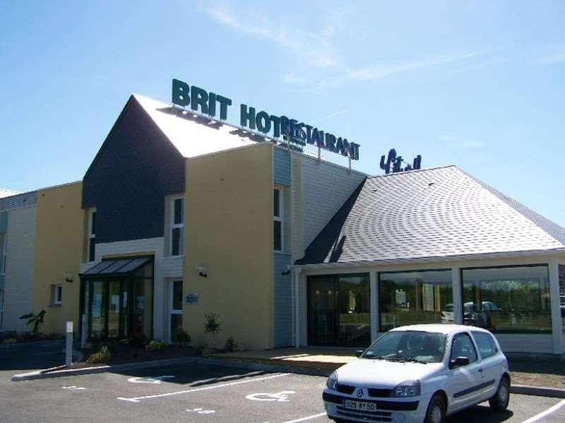 Brit Hotel De La Cote Des Havres Lessay Exterior photo